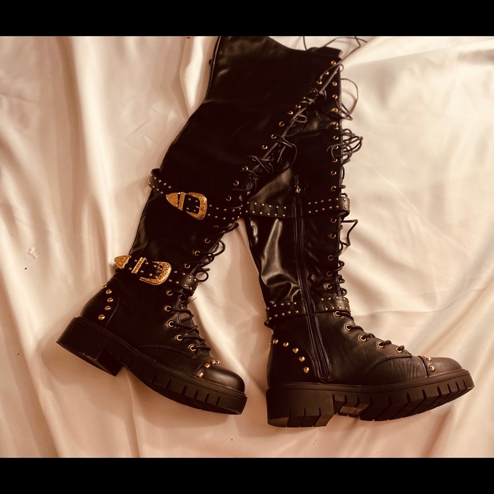 DOLLS KILL OVER KNEE BUCKLE BOOTS